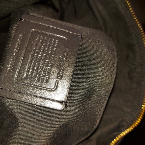 Coach cross body purse - Picture 4 of 6